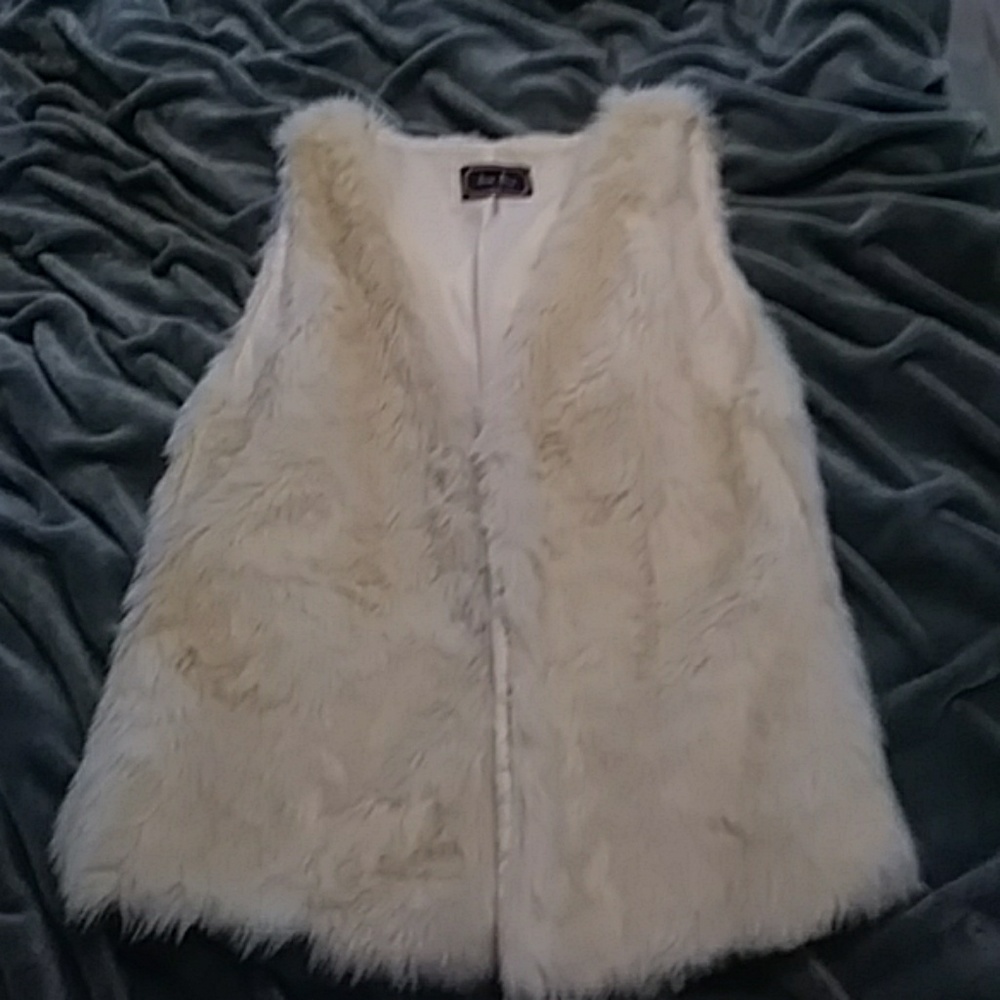 Fur vest